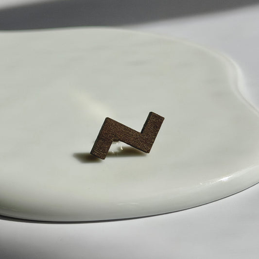 ステップピアス　ブラウンオリーブ