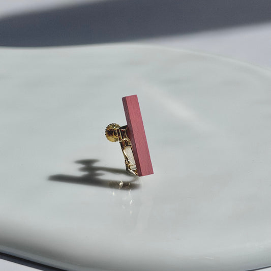 スティックイヤリング　ピンク