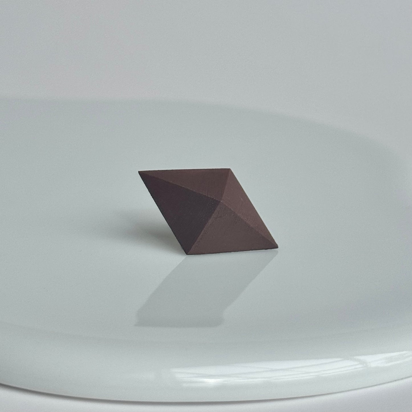 ダイヤモンドピアス S　チョコレートブラウン