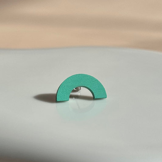 アーチピアス　エメラルドグリーン