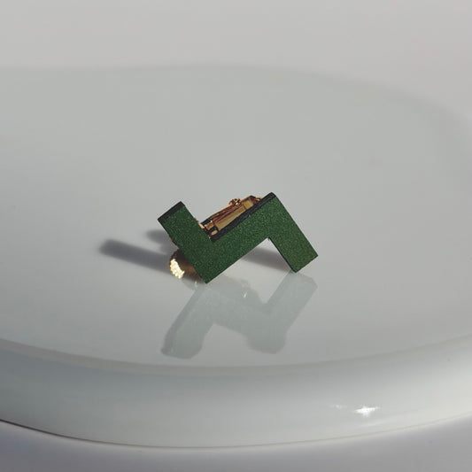 ステップイヤリング　グリーン